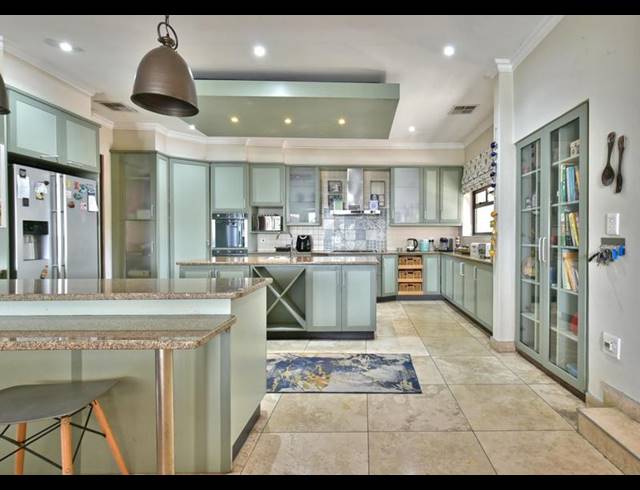 4 BEDROOM HOUSE FOR SALE IN BRYANSTON